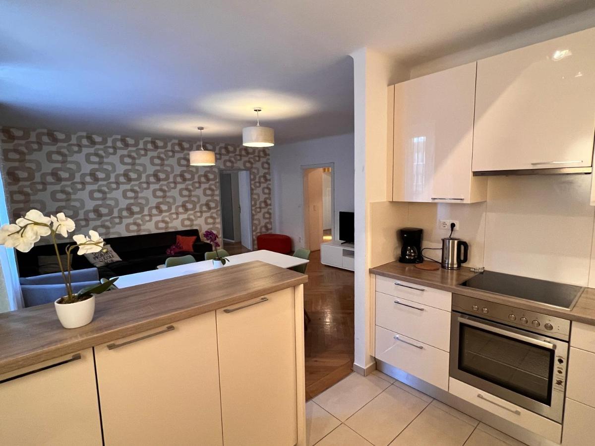 Exclusive Apartment Center Виена Екстериор снимка